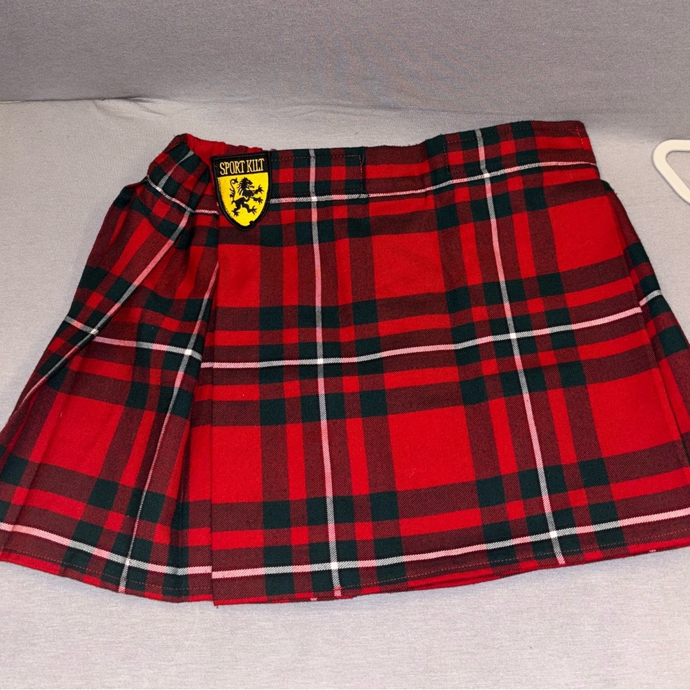 Sport kilt Women's Red Plaid Skirt kilt size medium adjustable waist Scottish
